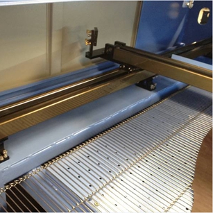 1800x1000mm Auto Feeding Fabric Laser Cutting Machine